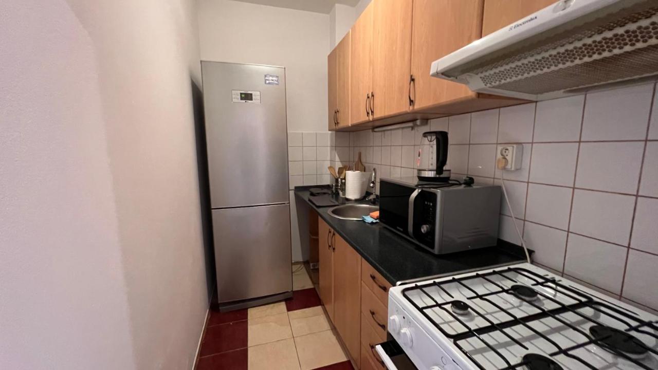 2 Room Apartment, Near Oc Galeria, Petrzalka Bratislava Exterior foto