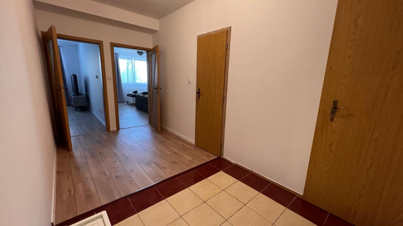 2 Room Apartment, Near Oc Galeria, Petrzalka Bratislava Exterior foto